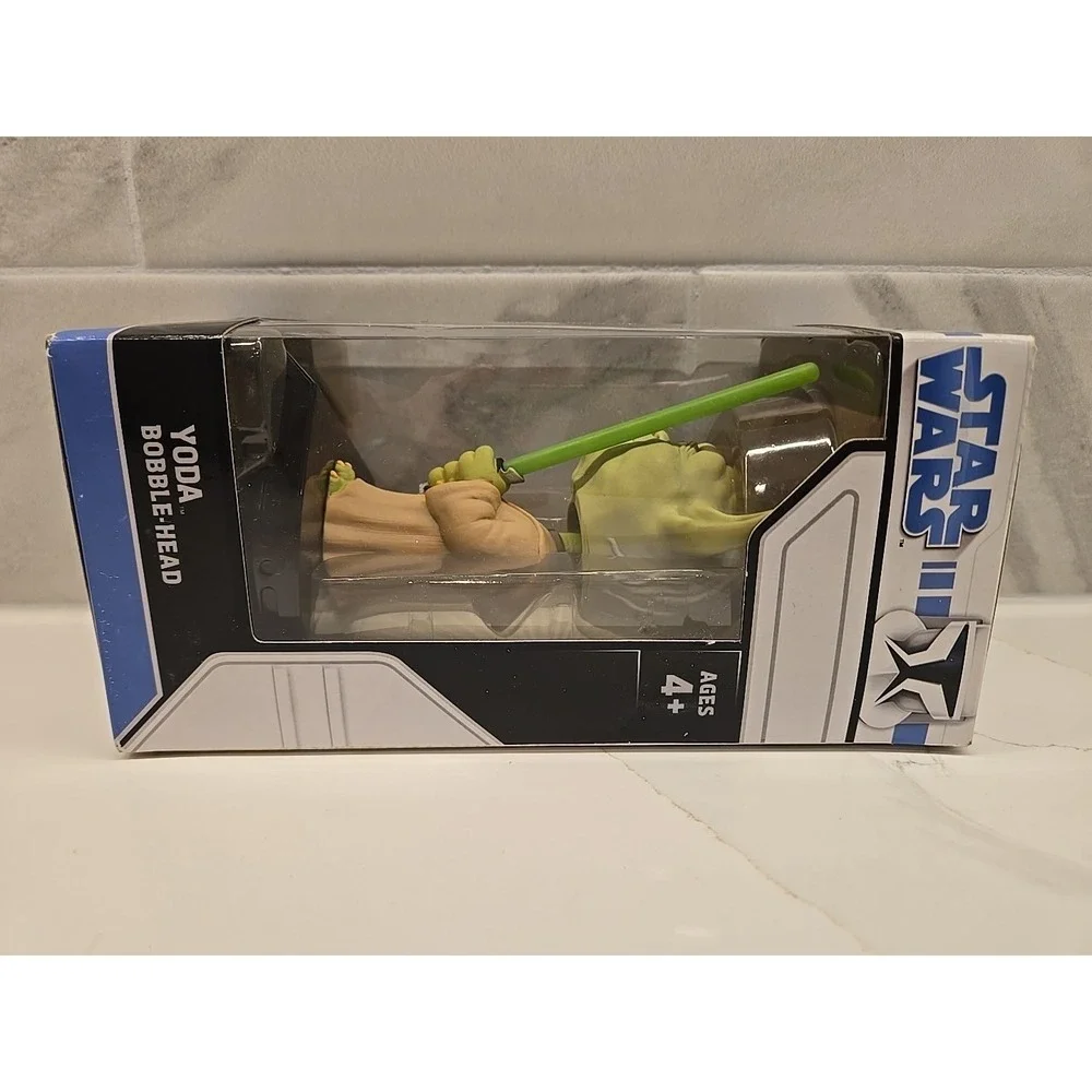 Yoda Star Wars Bobblehead by‎ FUNKO 2008